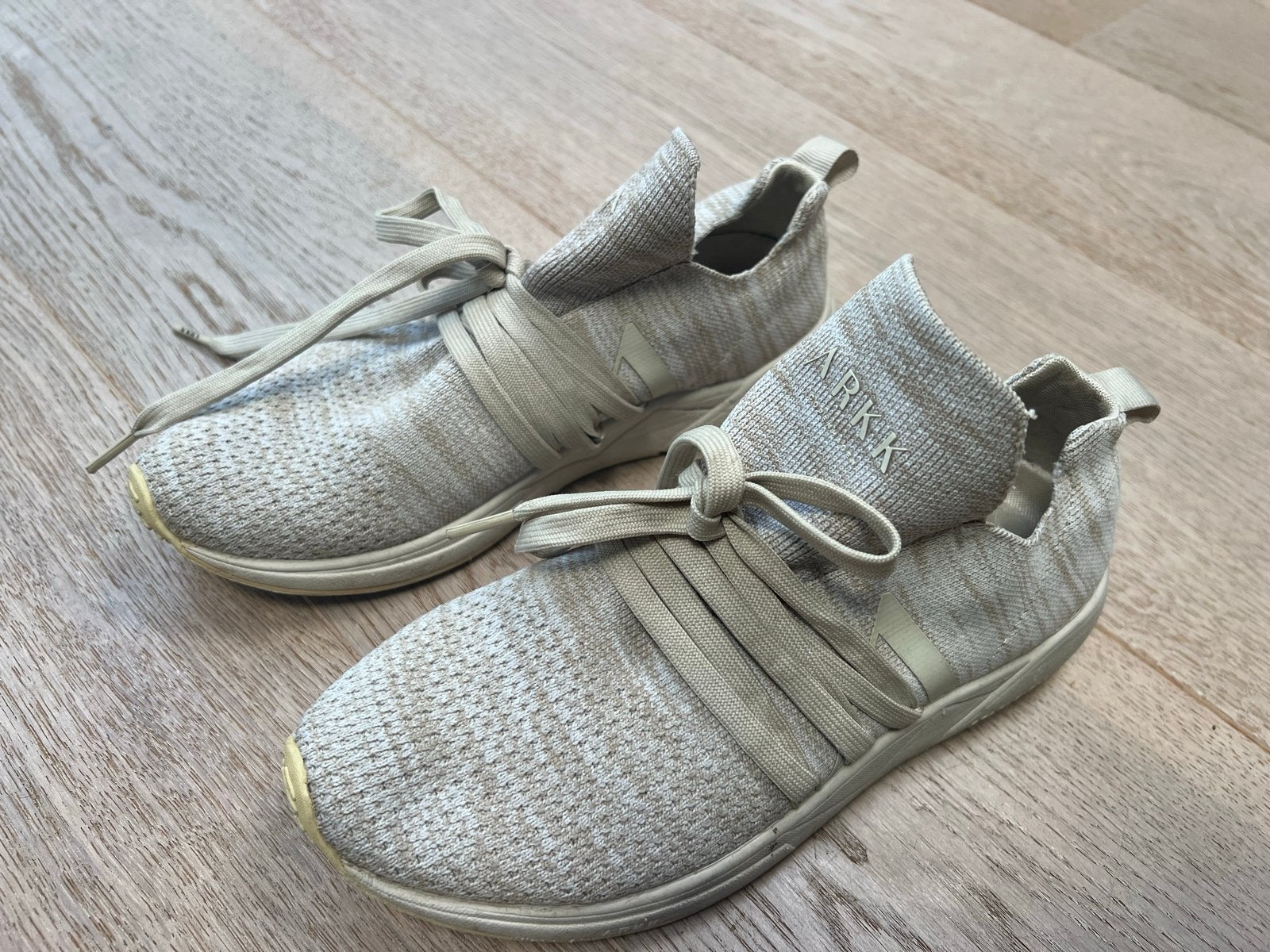 ARKK Copenhagen gympen / sneakers, Ophalen of Verzenden, Gedragen, Beige, Sneakers of Gympen