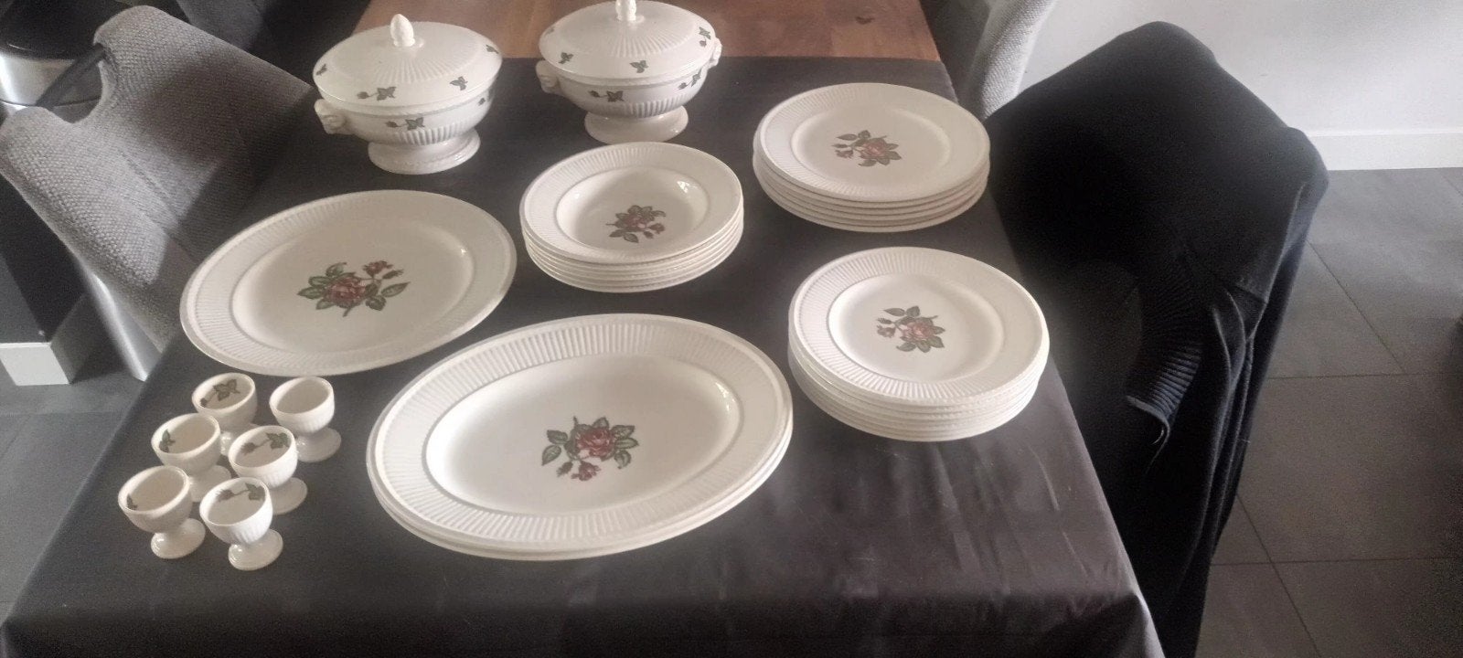 Wedgwood Etruria & Barlaston Moss Rose Servies, Ophalen of Verzenden, Gebruikt, Aardewerk, Klassiek