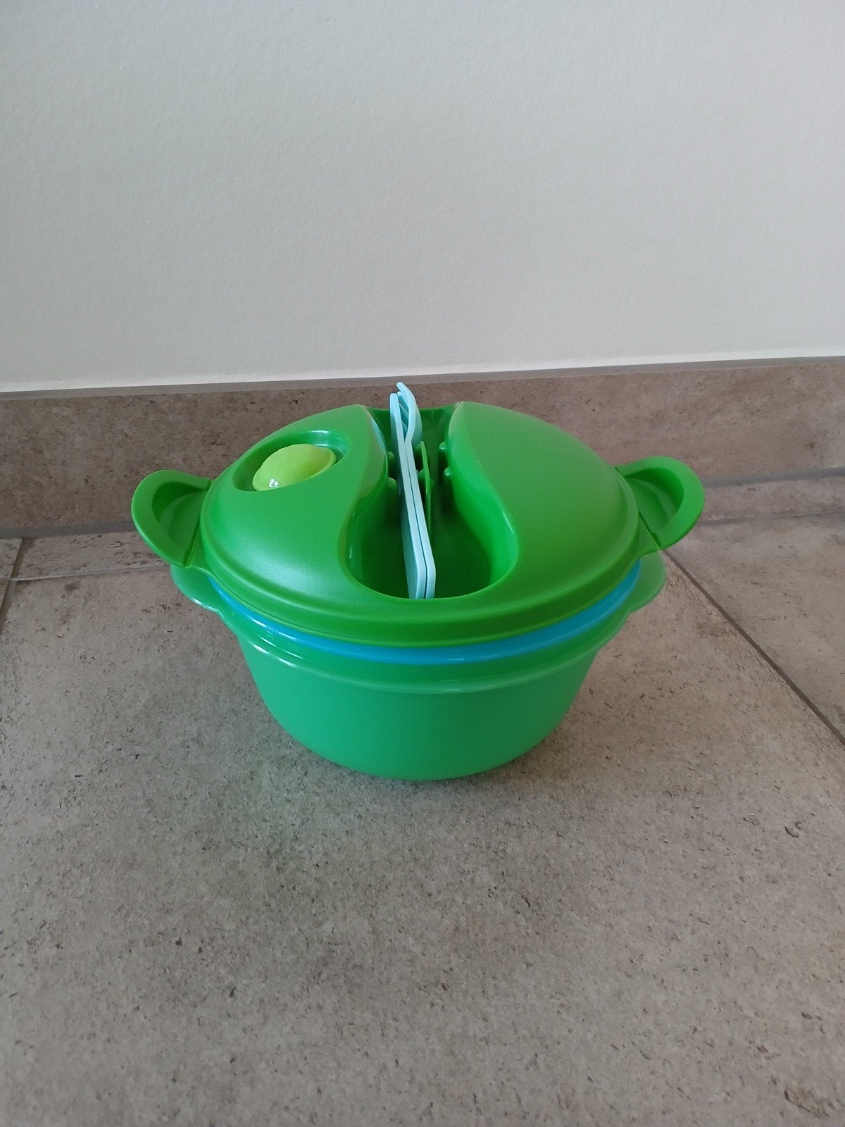 tupperware salade bak, saladekom, maaltijd verpakking., Overige typen, Nieuw, Ophalen of Verzenden, Met bestek