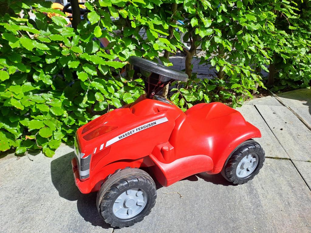 Rode Massey Ferguson looptrekker / looptractor, Ophalen, Gebruikt