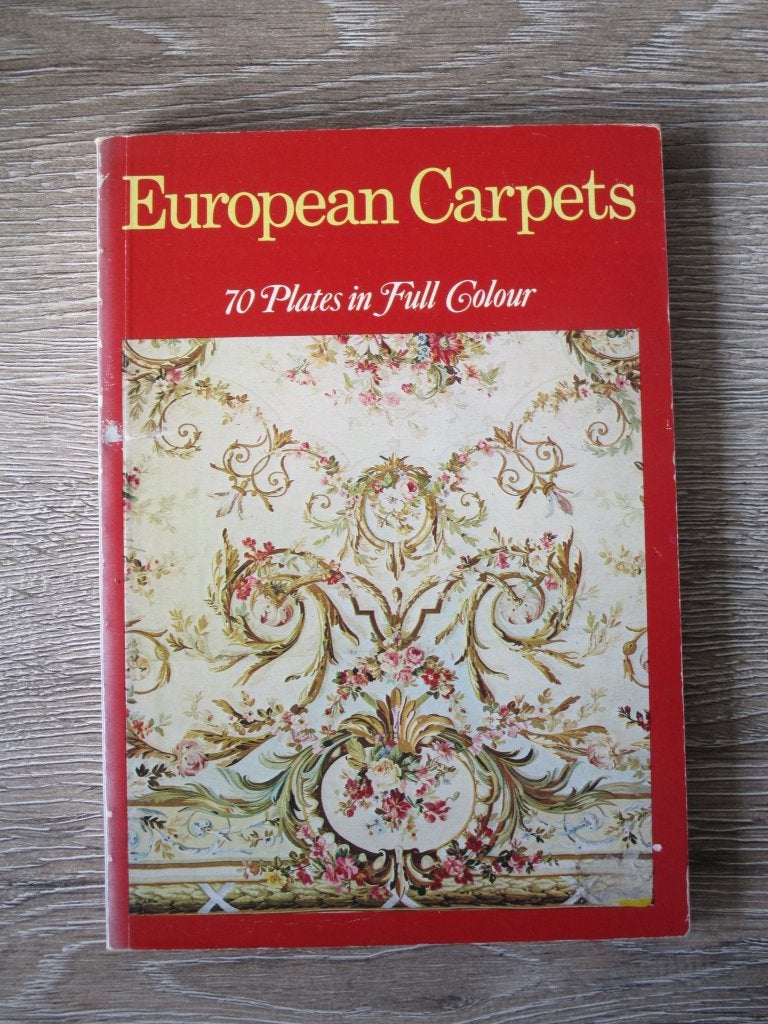 European carpets 70 plates in full colour - Michele Campan, Ophalen of Verzenden, Gelezen