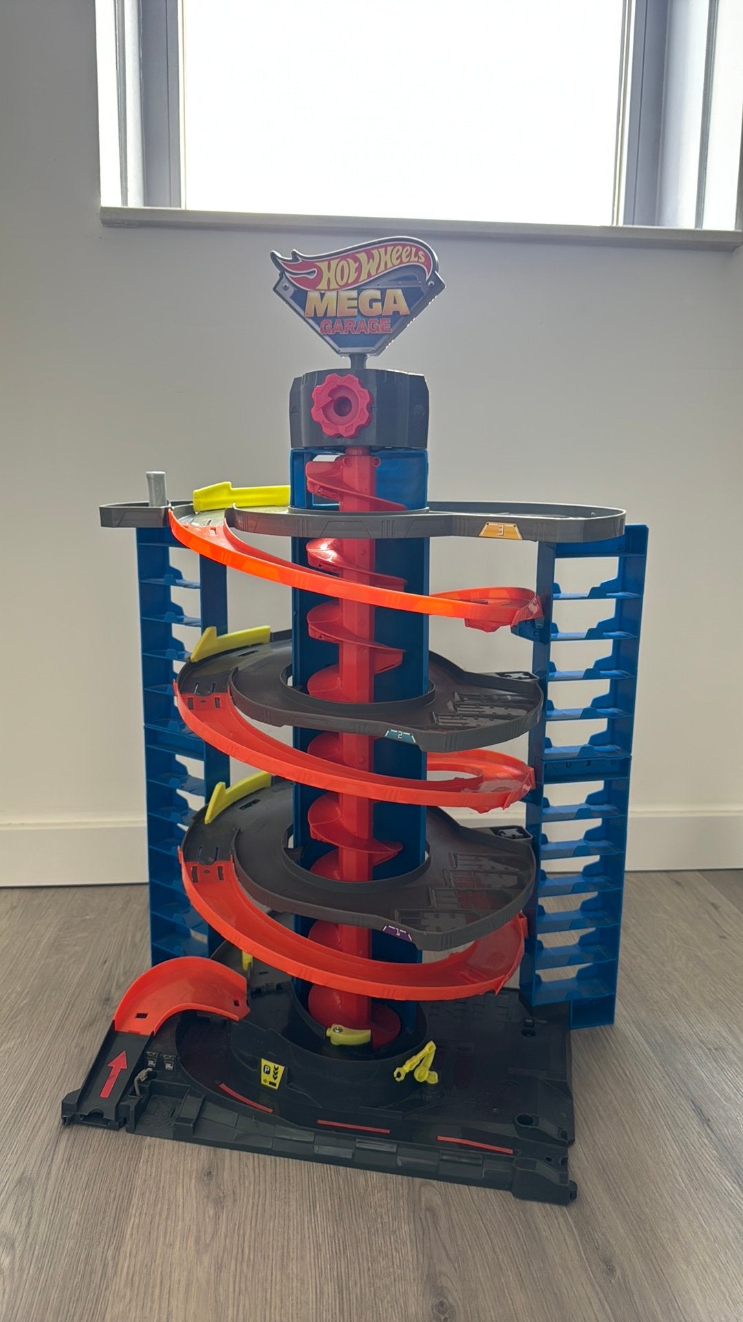 Hot Wheels City mega garage, Ophalen, Zo goed als nieuw