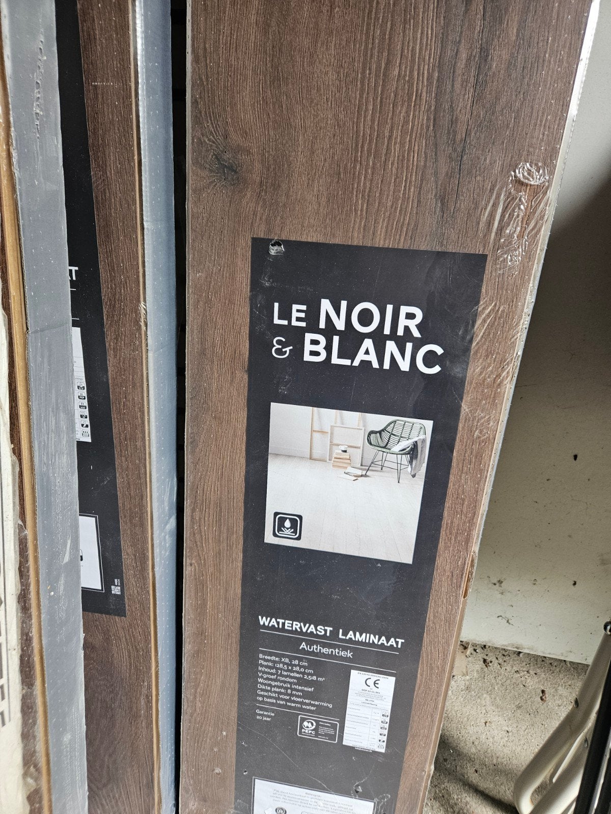 7,5 pakken waterdicht laminaat - Le Noir & Blanc, Ophalen, 50 tot 150 cm, Nieuw, 10 m² of meer