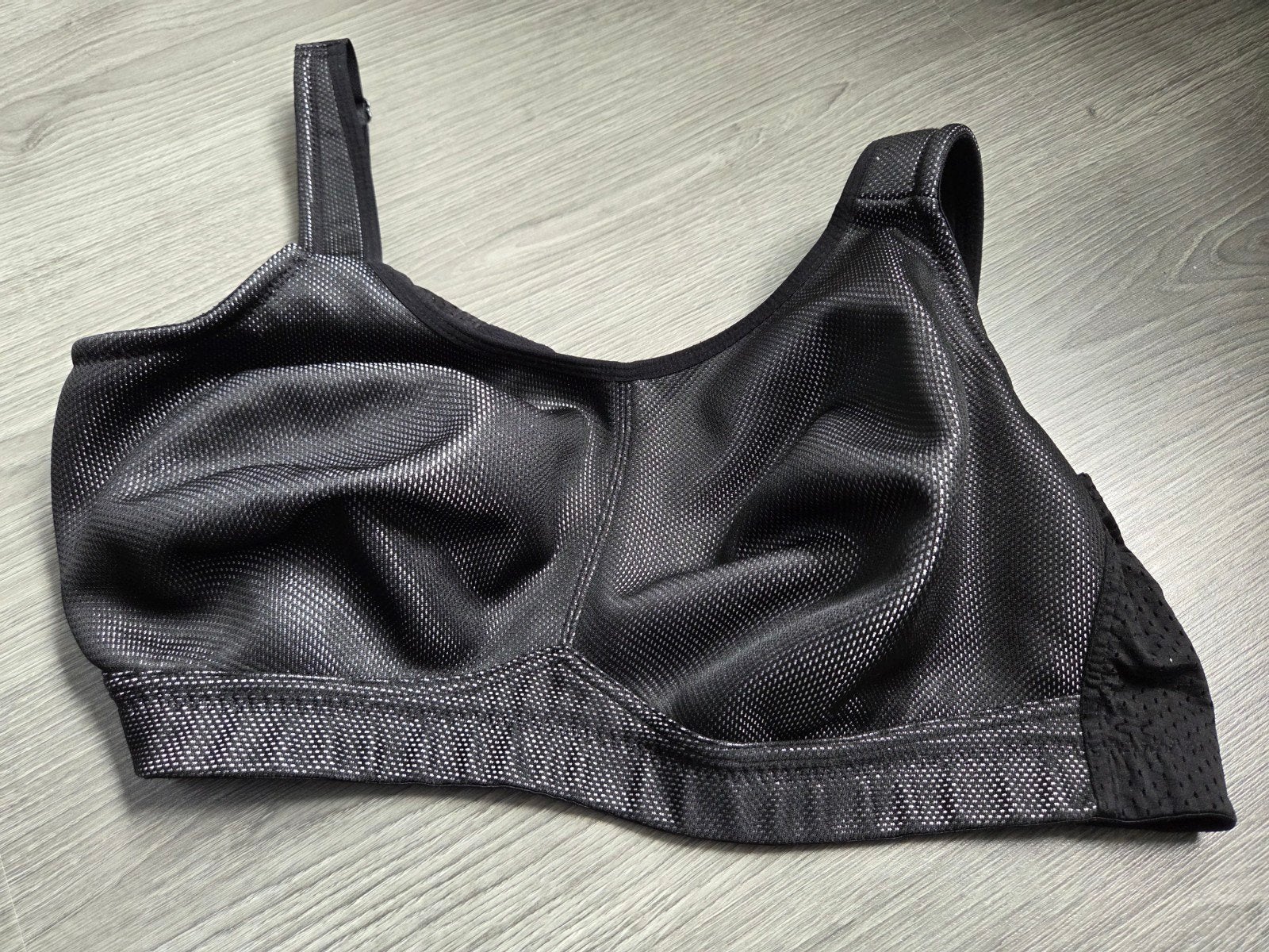 Bonprix Zwarte sport BH 100F - Comfort en Steun, Bonprix, Ophalen of Verzenden, Zwart, BH