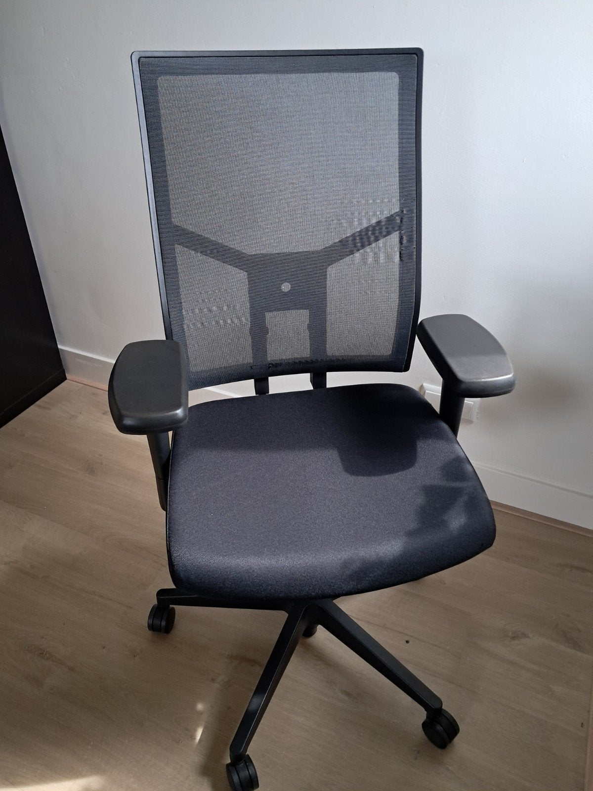 Bureaustoel met mesh rugleuning - Gebruikt, Ophalen, Gebruikt, Zwart, Bureaustoel