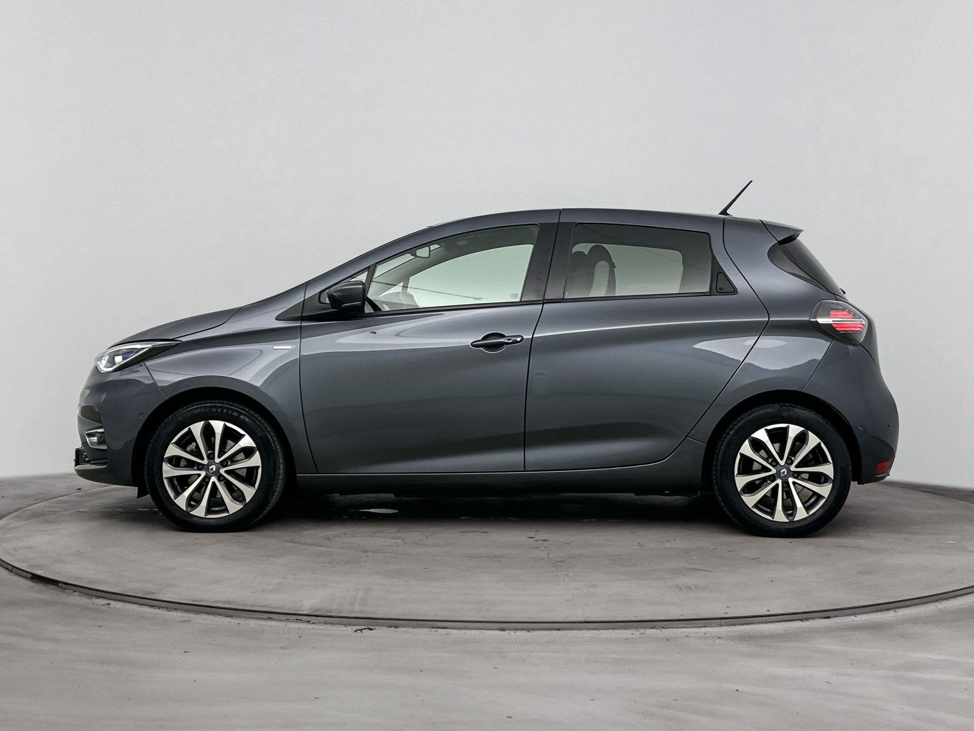 Renault ZOE R135 Edition One 52 kWh 136PK | Navigatie 9,3'', 136 pk, Gebruikt, 180 min, 385 km