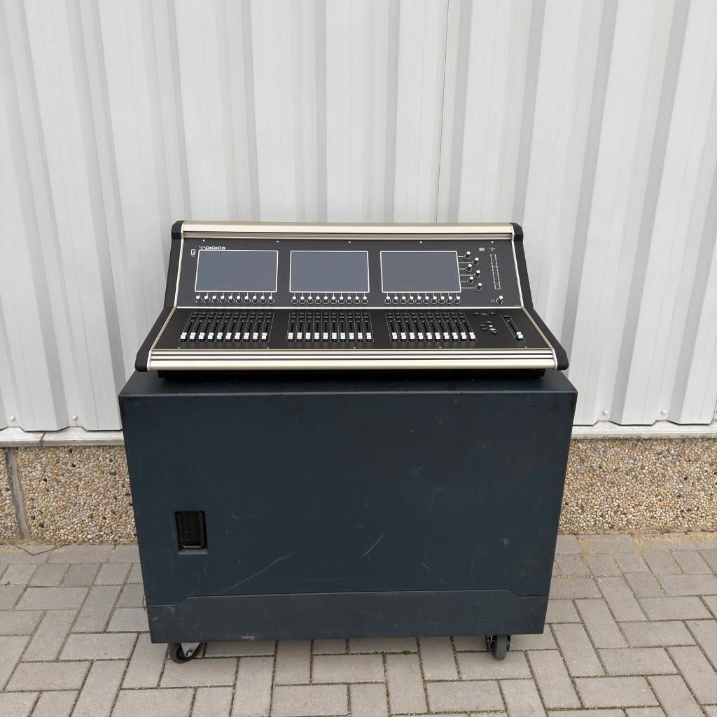 DiGiCo S31+ + D-Rack 32/8 + DMI-MADI digitale mixer, Ophalen, Gebruikt, Overige merken
