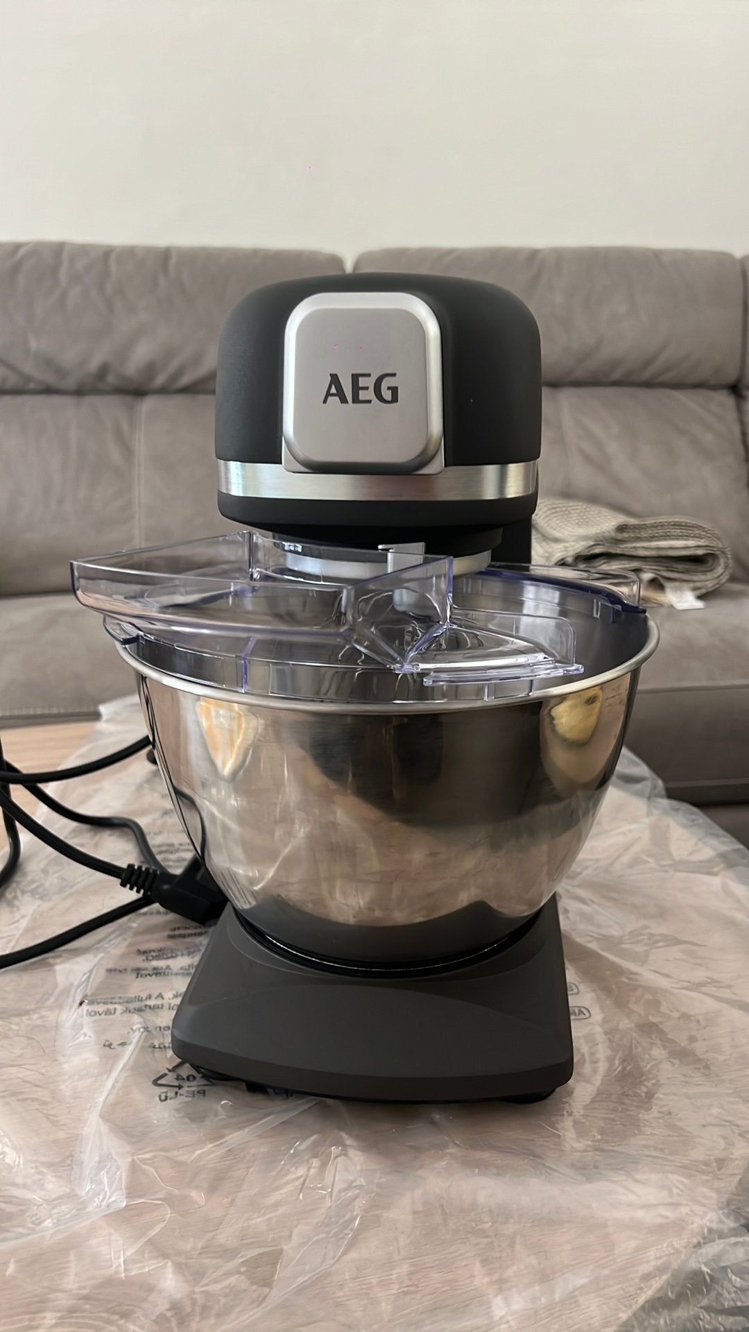 Nieuw AEG keukenmachine mixer deli 5, Witgoed en Apparatuur, Keukenmixers, 4 liter of meer, Ophalen, Zo goed als nieuw, 3 snelheden of meer