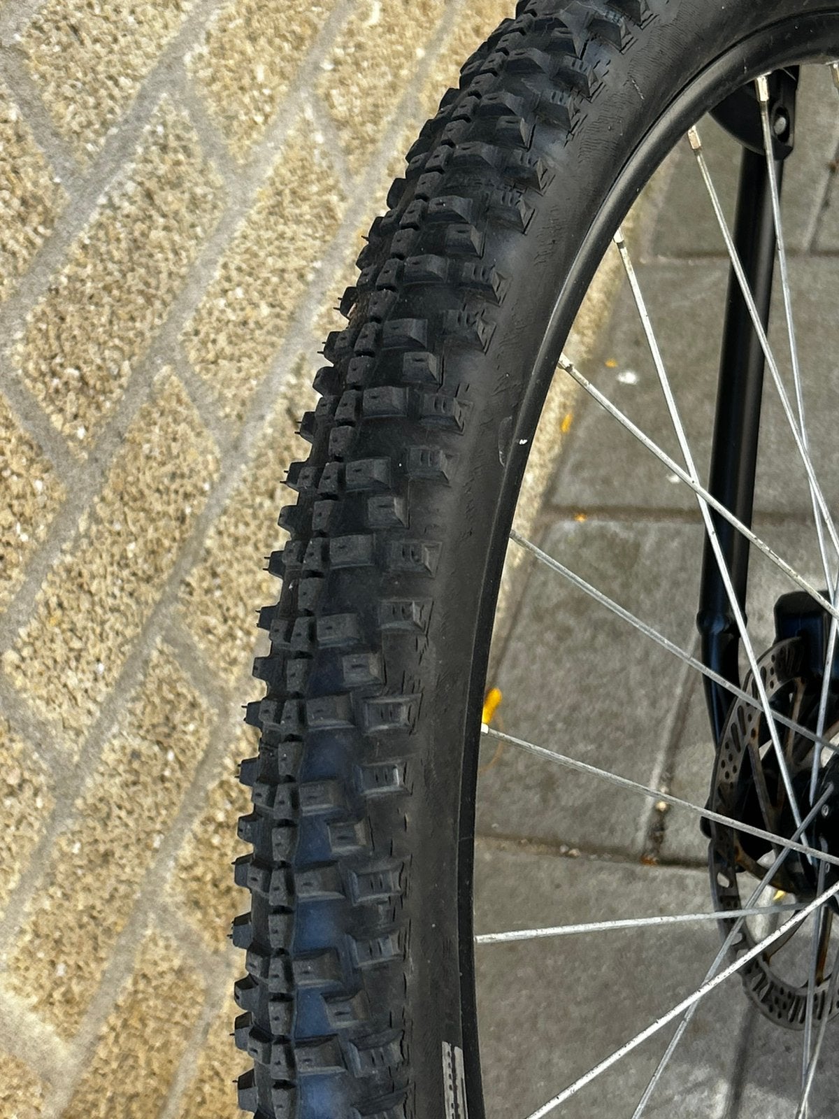 Foto 6 van Trek Marlin 6 29” | Nette staat | Vering gemaakt (Mtb)