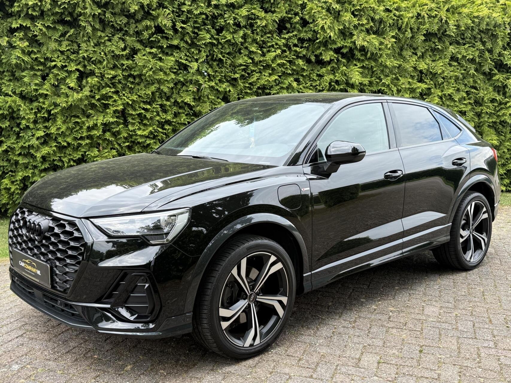 Audi Q3 Sportback|SLINE/Black edit.|SONOS|SFEER|Modelj. 2023, Auto's, Gebruikt, Zwart, Met garantie (alle), 245 pk
