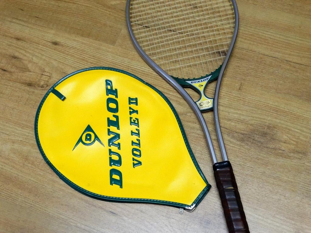 Dunlop Volley II vintage tennisracket + opberghoes, Gebruikt, Verzenden, L4, Racket