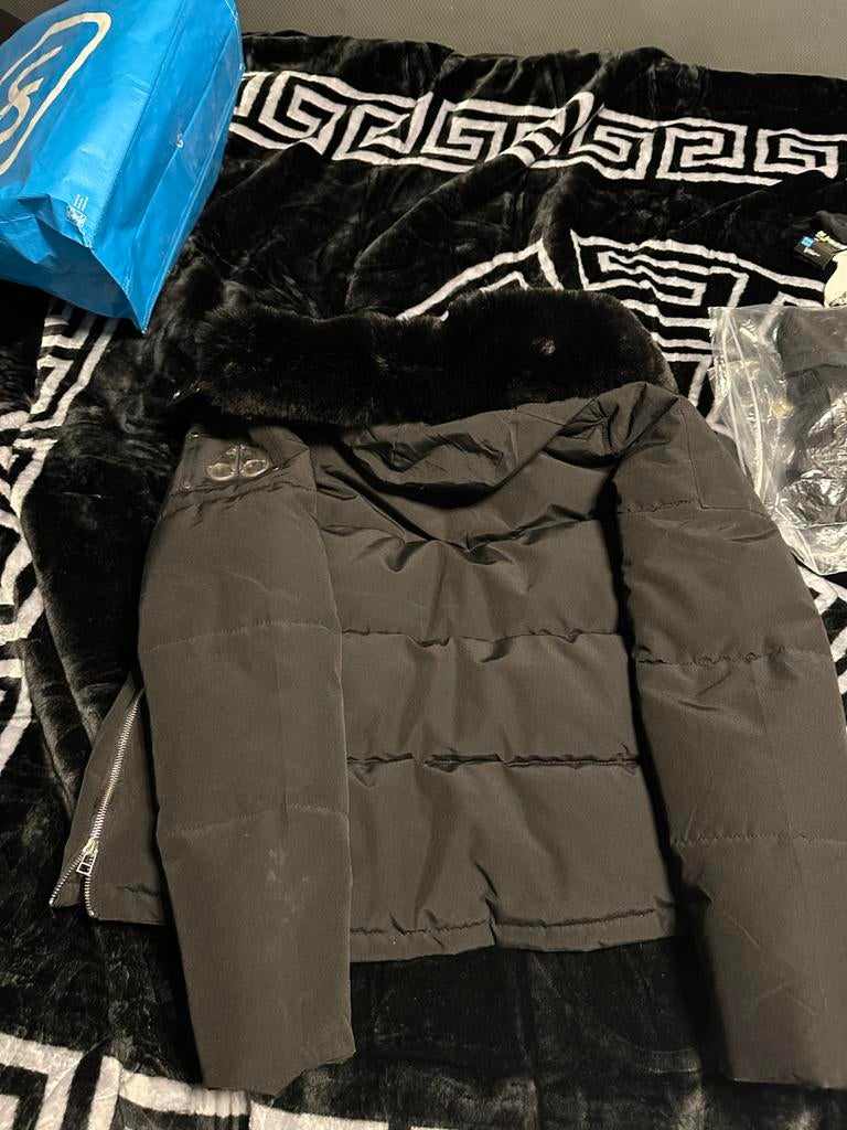 Moose Knuckles jas met bontkraag maat S, Ophalen of Verzenden, Gedragen, Maat 36 (S), Zwart