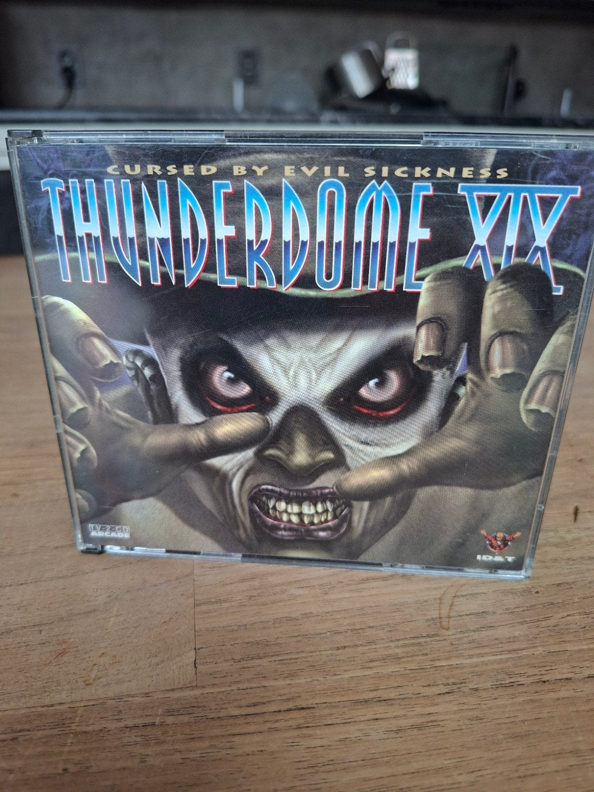 Thunderdome cd  XIX Cursed by Evil Sickness 1997 2CD Hardcor, Cd's en Dvd's, Cd's | Dance en House, Zo goed als nieuw, Hardcore