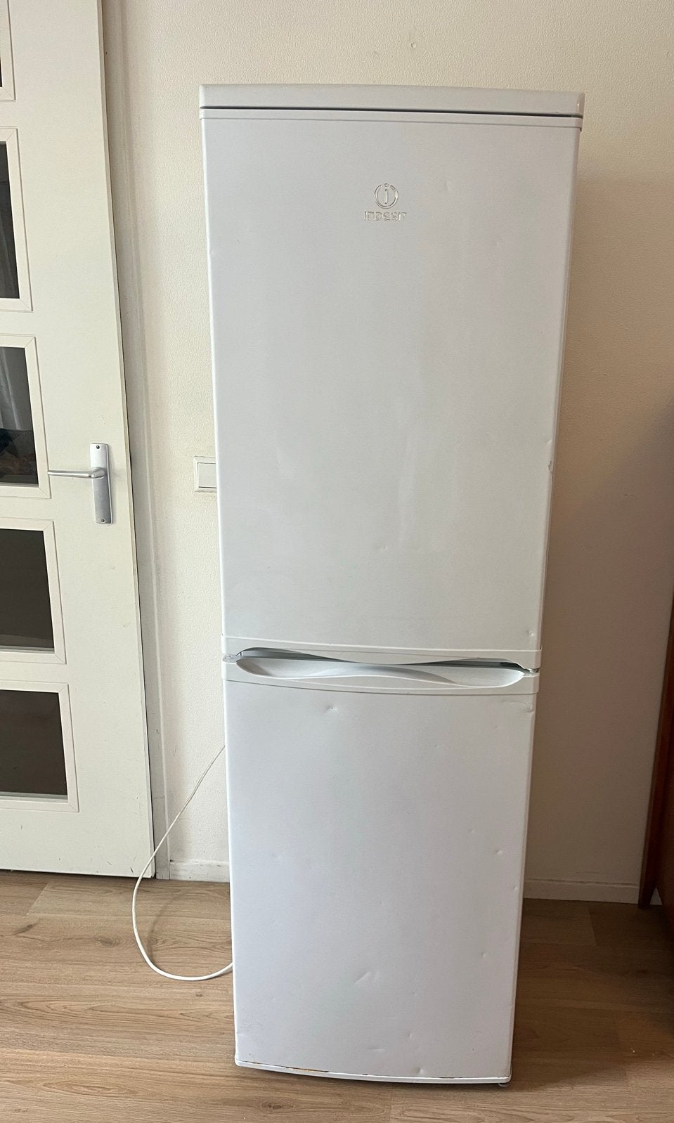 Indesit koel-vriescombinatie - Wit, Witgoed en Apparatuur, Ophalen, 150 tot 200 liter, Gebruikt, 60 cm of meer