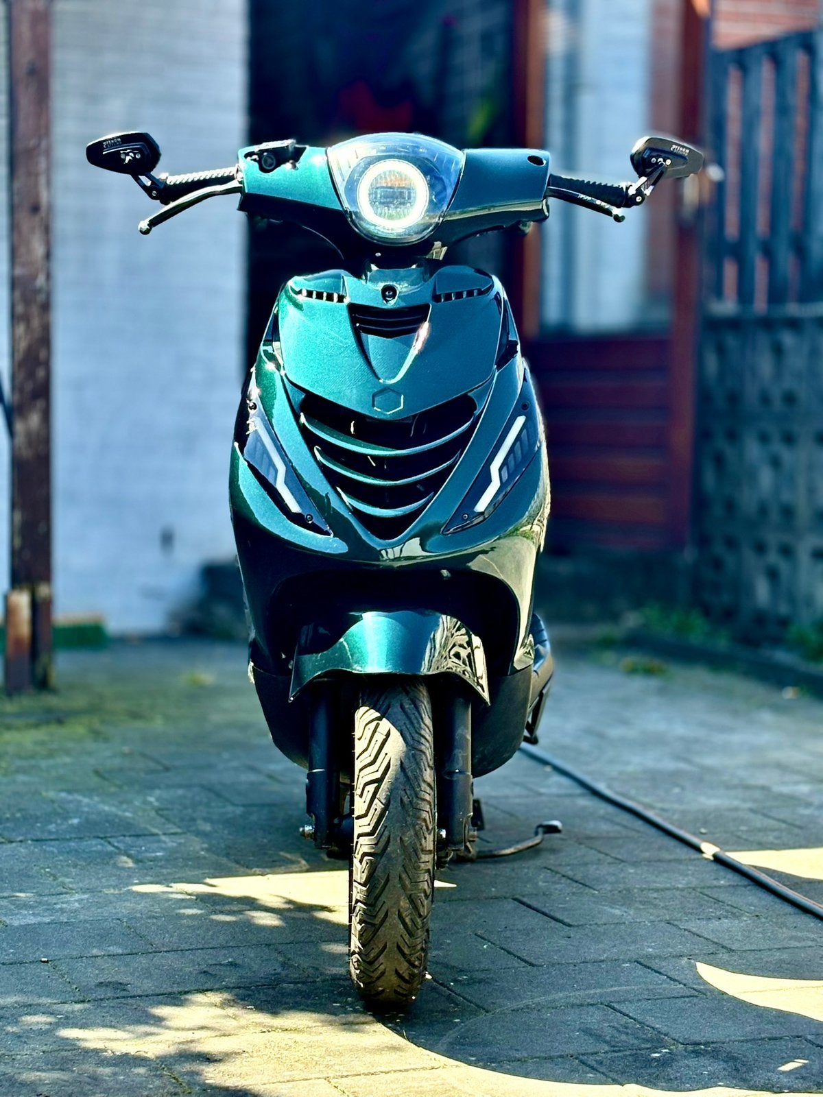 Piaggio zip 80cc, Fietsen en Brommers, Scooters | Piaggio, Zo goed als nieuw, Zip, Benzine, Ophalen