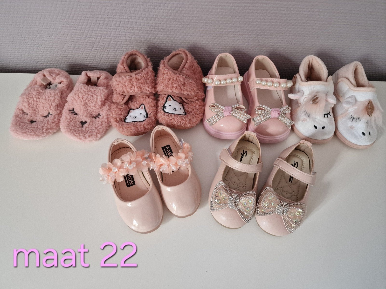 Leuke schoenen en slofjes voor meisjes - Maat 22, Ophalen, Gebruikt, Meisje, Schoenen