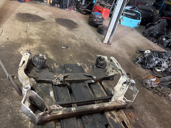 Subframe van een BMW 3-Serie, Auto-onderdelen, Gebruikt, -, -, 3 maanden garantie