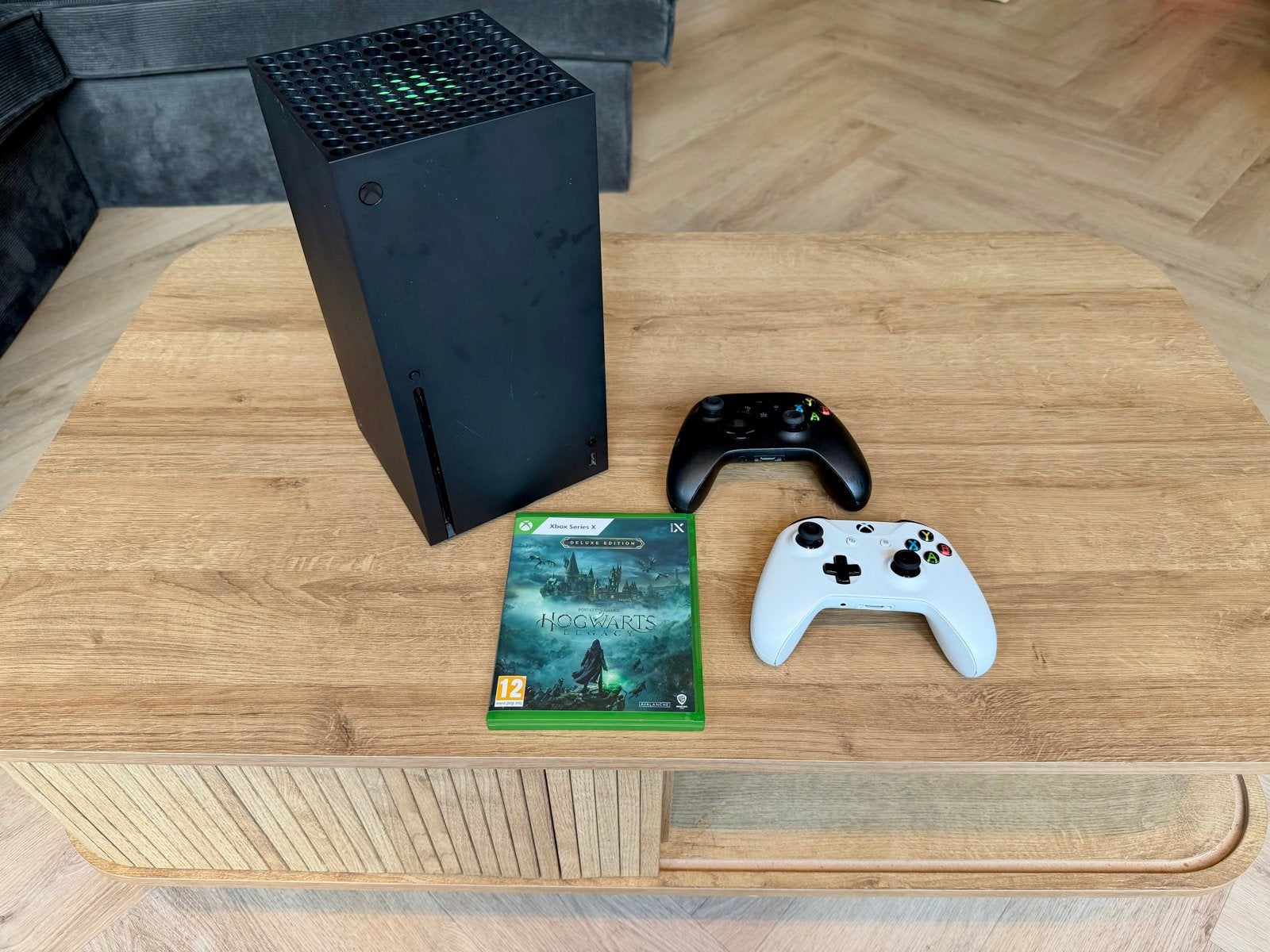 Xbox Series X 1TB met 2 controllers en Hogwarts Legacy, Ophalen, Gebruikt, Xbox Series X