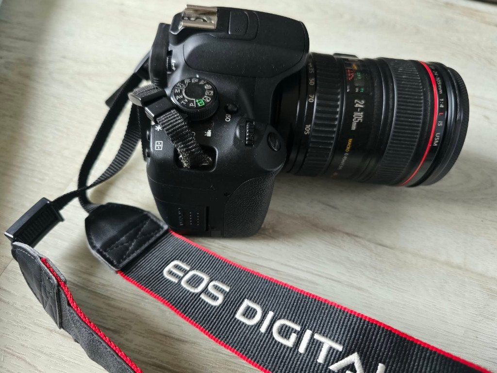 Canon EOS 700D, Ophalen of Verzenden, Gebruikt