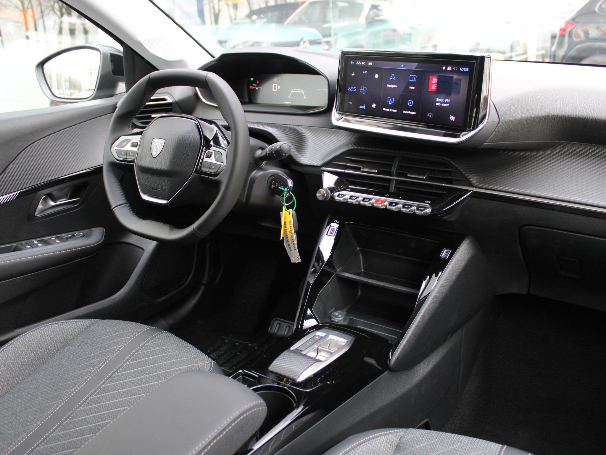 Peugeot 208 1.2 Hybrid 110 e-DCS6 Allure VOORRAAD KORTING, Auto's, Peugeot, 12 maanden, 1195 kg, Euro 6, 1199 cc