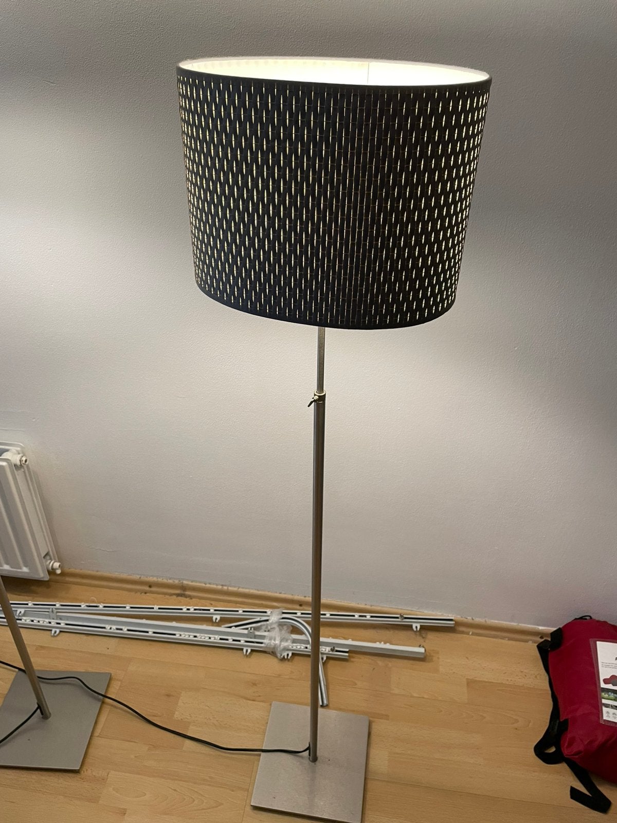 2 Staande lampen (kap), Ophalen, Gebruikt, Modern, Metaal