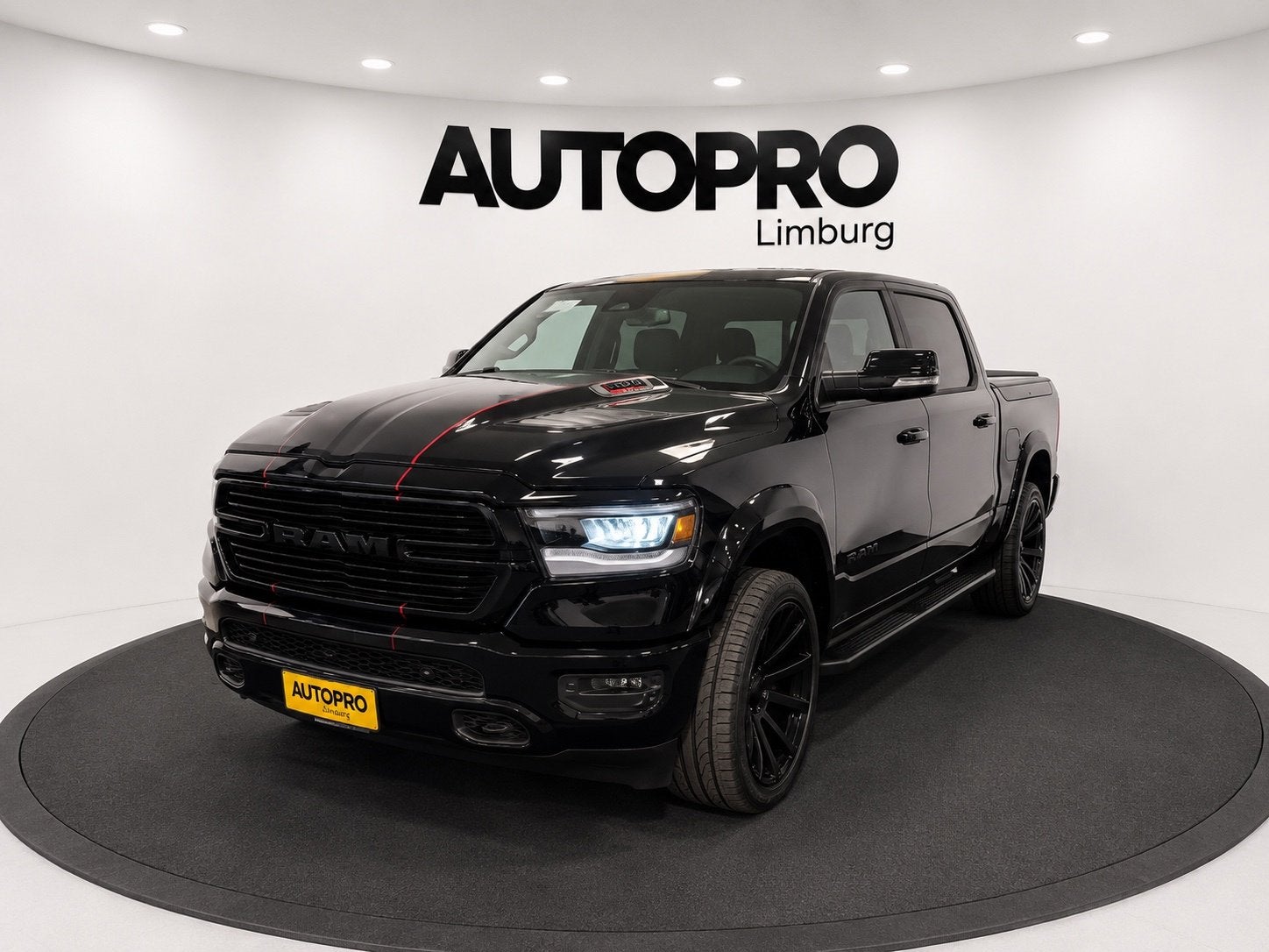 Dodge Ram 1500 5.7 V8 4x4 Crew Cab 5'7 Limited Hulk pakket, Auto's, Dodge, Automaat, Gebruikt, 5654 cc, Zwart