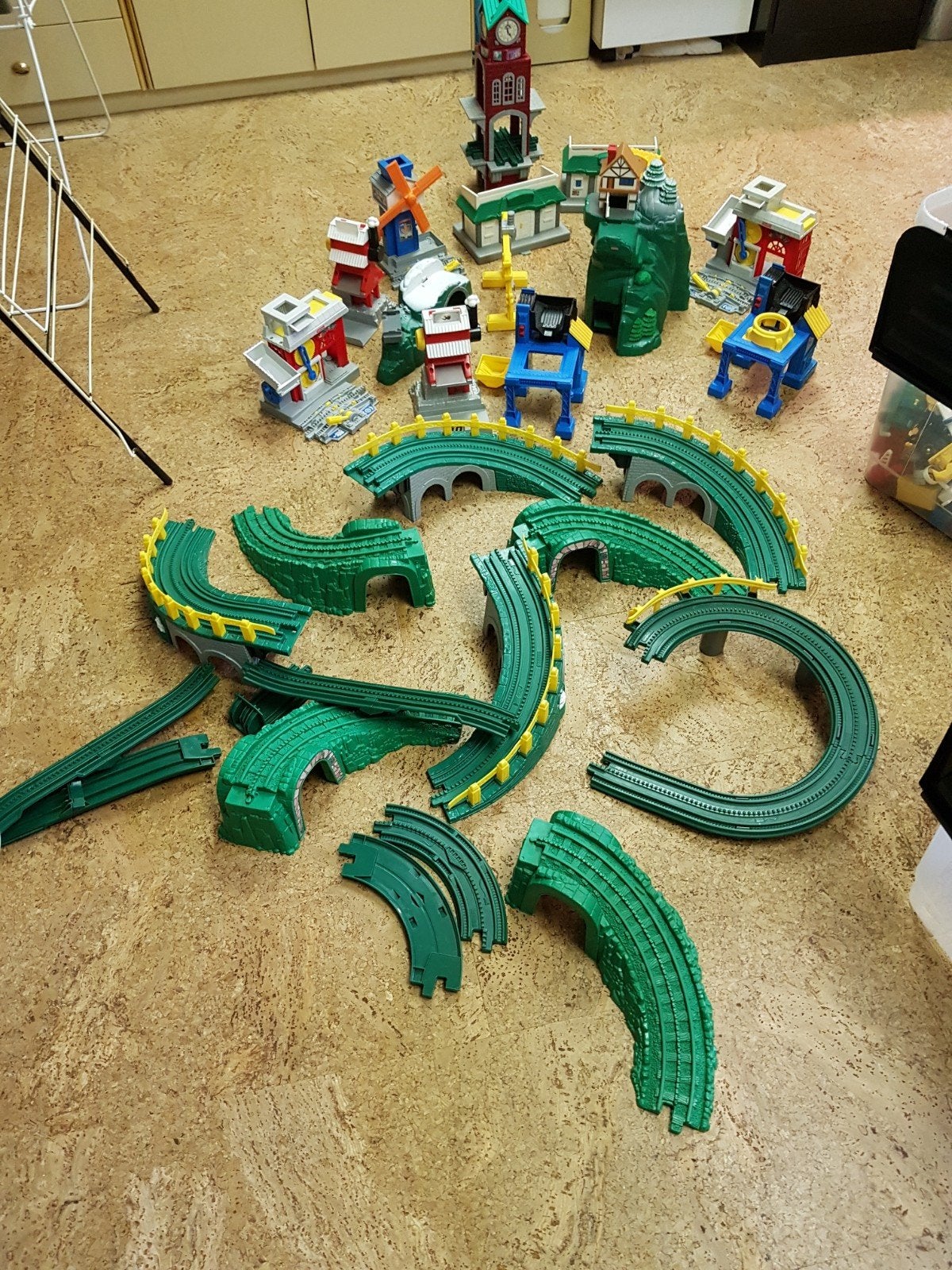 Grote set  Trein spoorbaan en accessoires gratis af te halen, Ophalen, Gebruikt