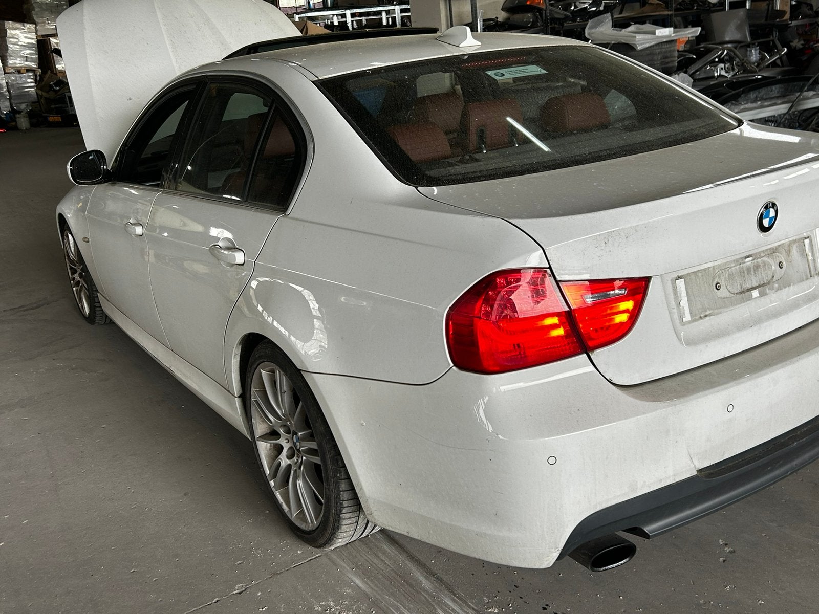 BMW E90 LCI ONDERDELEN, Auto-onderdelen, Ophalen, Links, BMW, Motorkap