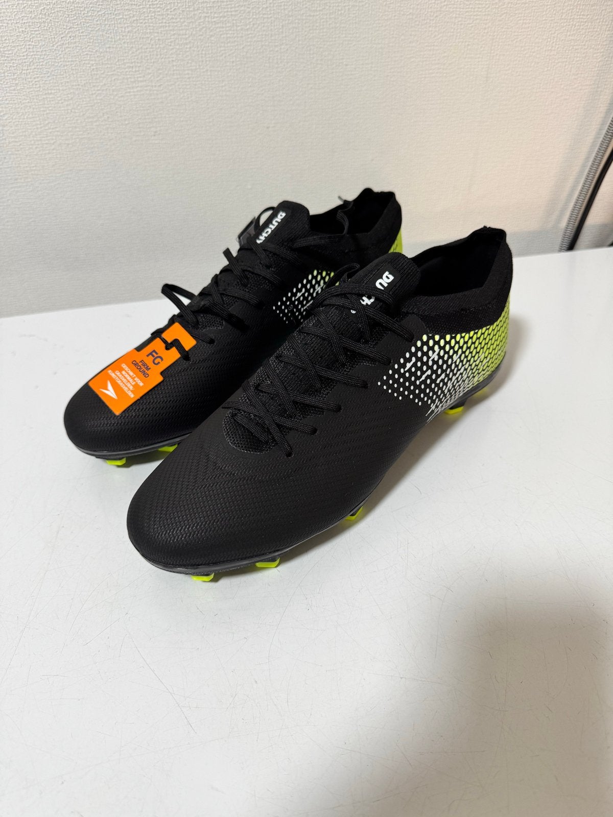 Voetbalschoenen maat 42 - Nieuw, Ophalen of Verzenden, Nieuw, Schoenen