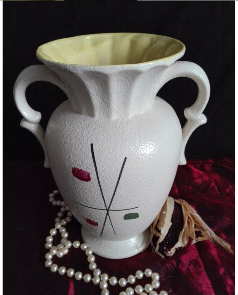 Vaas keramiek Foreign  West Germany Hoogte 26 cm, Ophalen of Verzenden