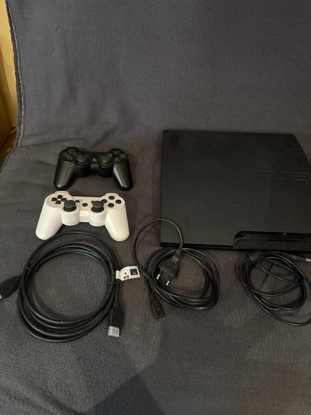 PlayStation 3 Slim CECH-3004A met 2 controllers, Spelcomputers en Games, Met 2 controllers, Zo goed als nieuw, Slim, 250 GB