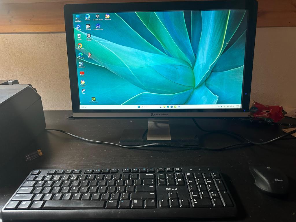 Gaming PC met monitor, toetsenbord en muis, Gebruikt, Ophalen of Verzenden, Gaming, SSD