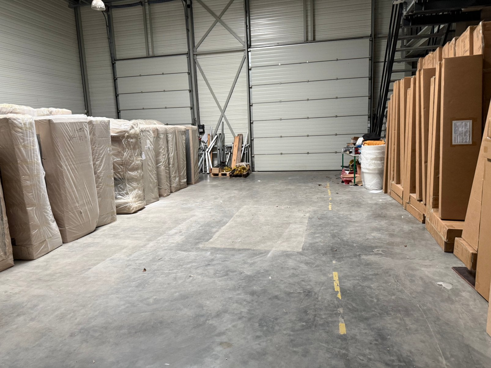 Showroom i.c.m. magazijn 300 m2 voor 2500 euro, Ophalen of Verzenden, Gebruikt