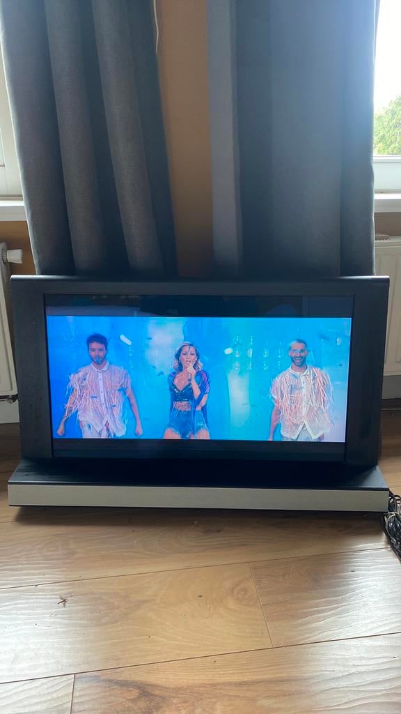 Bang & Olufsen Beovision 8-32, 50 Hz, Zo goed als nieuw, 100 cm of meer, Ophalen
