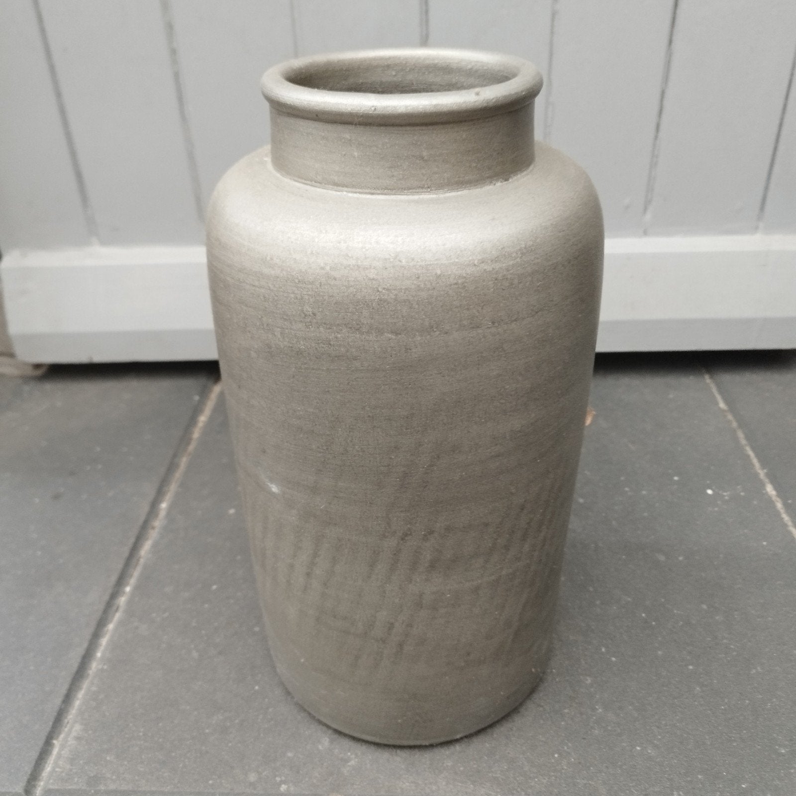 Grote grijze vaas - 37 cm hoog, Huis en Inrichting, Woonaccessoires | Vazen, Ophalen
