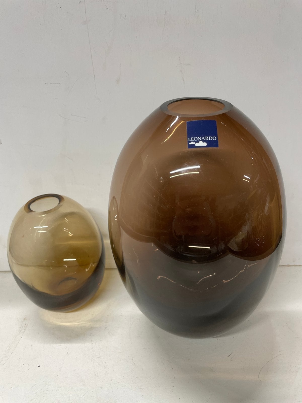 Set van 2 Leonardo vazen - Bruin glas, Ophalen of Verzenden, Zo goed als nieuw, Bruin, Glas
