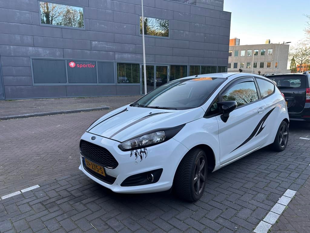 Ford Fiësta 1.0 74KW 3DR 2013 Wit, Voorwielaandrijving, 40 €/maand, 100 pk, Bedrijf