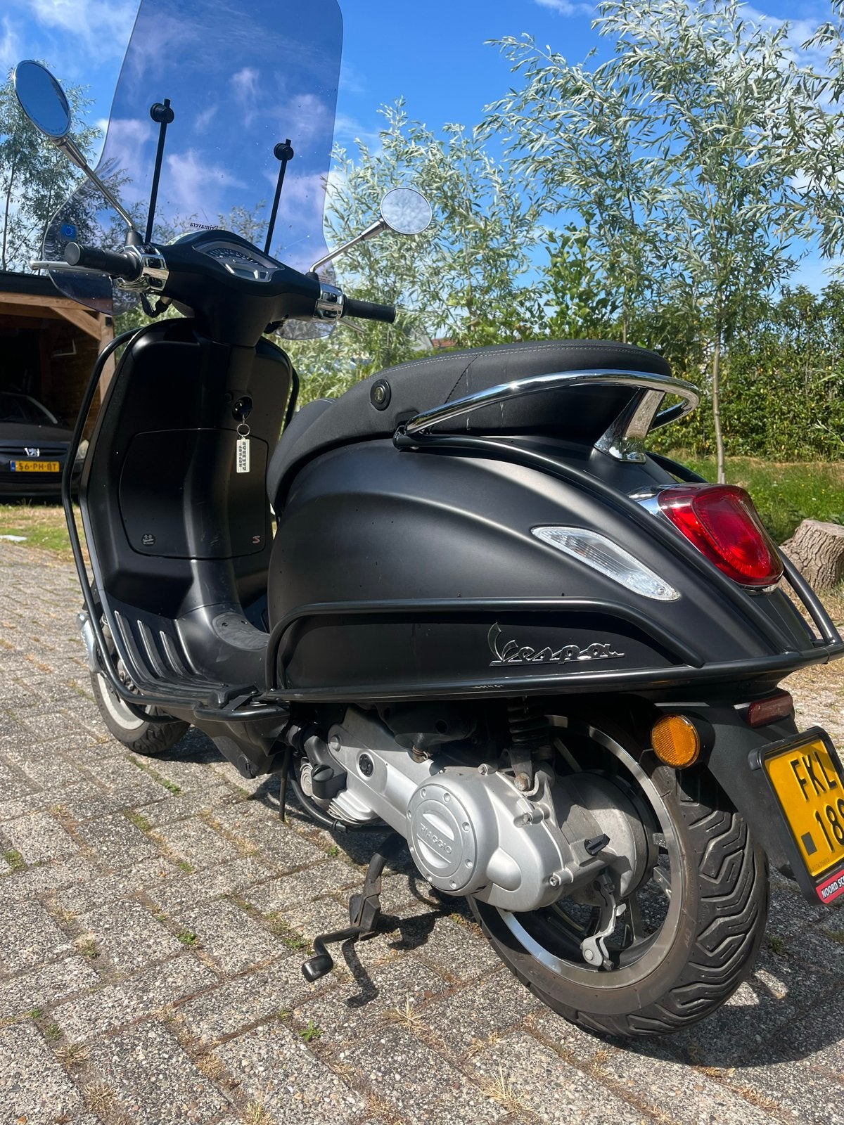 Matzwarte Vespa Primavera - Zo goed als nieuw!, Fietsen en Brommers, Ophalen, Overige modellen, Maximaal 45 km/u, Zo goed als nieuw