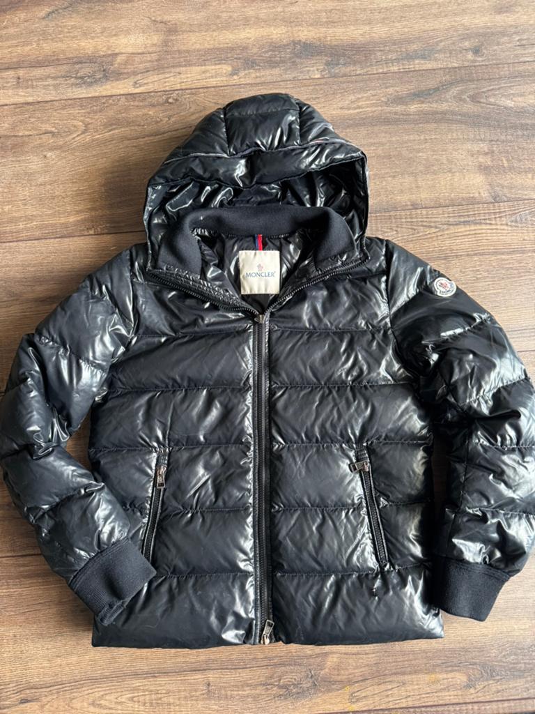 Moncler jas maat 164, Kinderen en Baby's, Verzenden, Gebruikt, Jongen, Jas