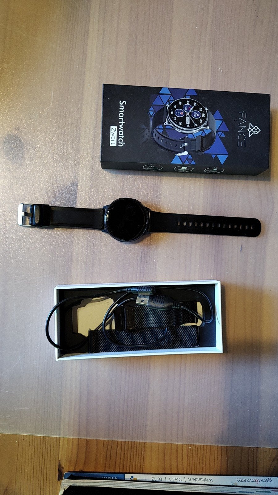Fance Smartwatch + Extra Bandje + Oplader + doosje, Zwart, Ophalen of Verzenden, Zo goed als nieuw, Android