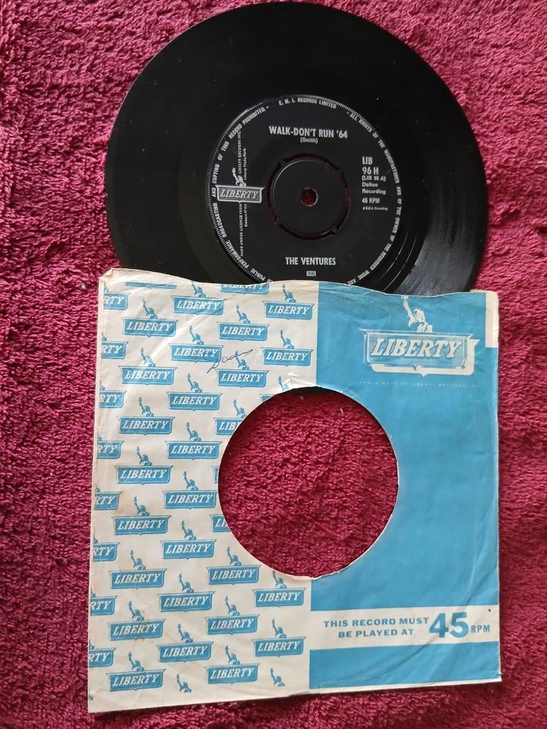 VINYL SINGLE   THE VENTURES 1964, Cd's en Dvd's, Single, Ophalen of Verzenden, Zo goed als nieuw, Rock en Metal