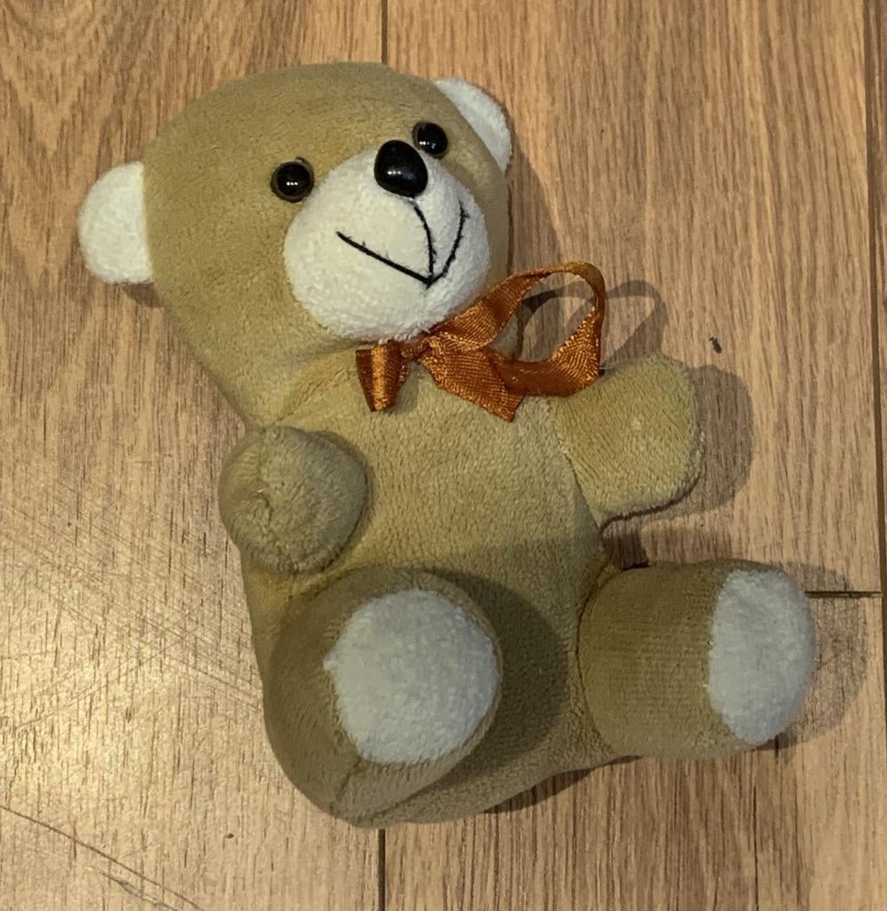 Knuffel, Kinderen en Baby's, Speelgoed | Knuffels en Pluche, Gebruikt, Beer, Ophalen of Verzenden, Middelgroot (20 tot 80 cm)