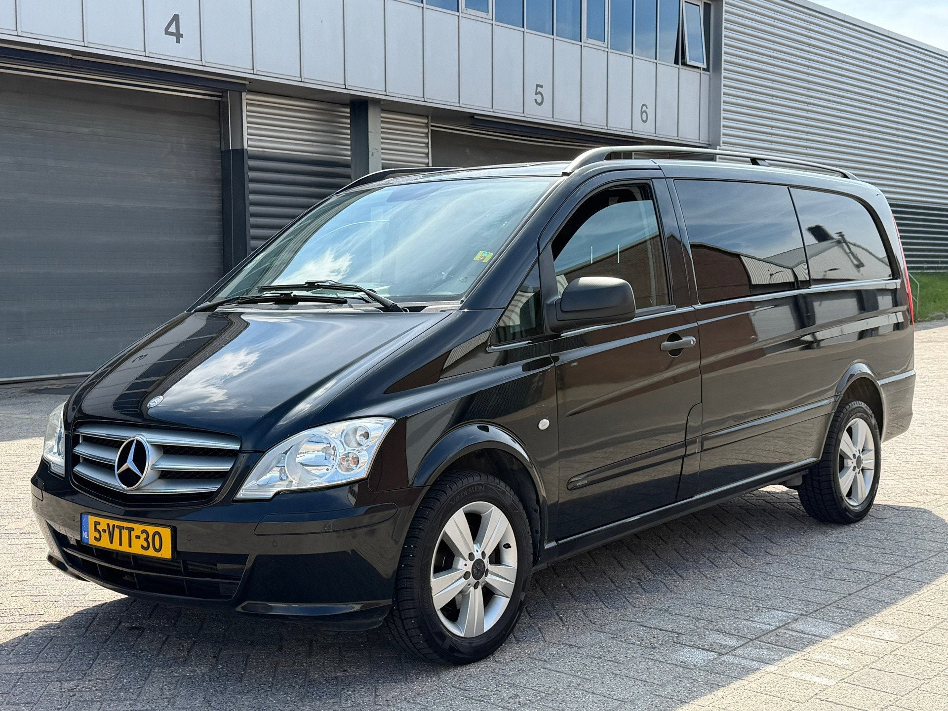 Mercedes-Benz Vito 116 CDI 320 Lang DC Luxe - MARGE, Auto's, Automaat, Euro 5, Gebruikt, 4 cilinders