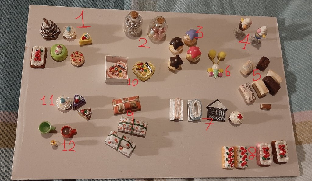 Miniatuur gebakjes en accessoires voor poppenhuis, Ophalen of Verzenden, Gebruikt, Decoratie
