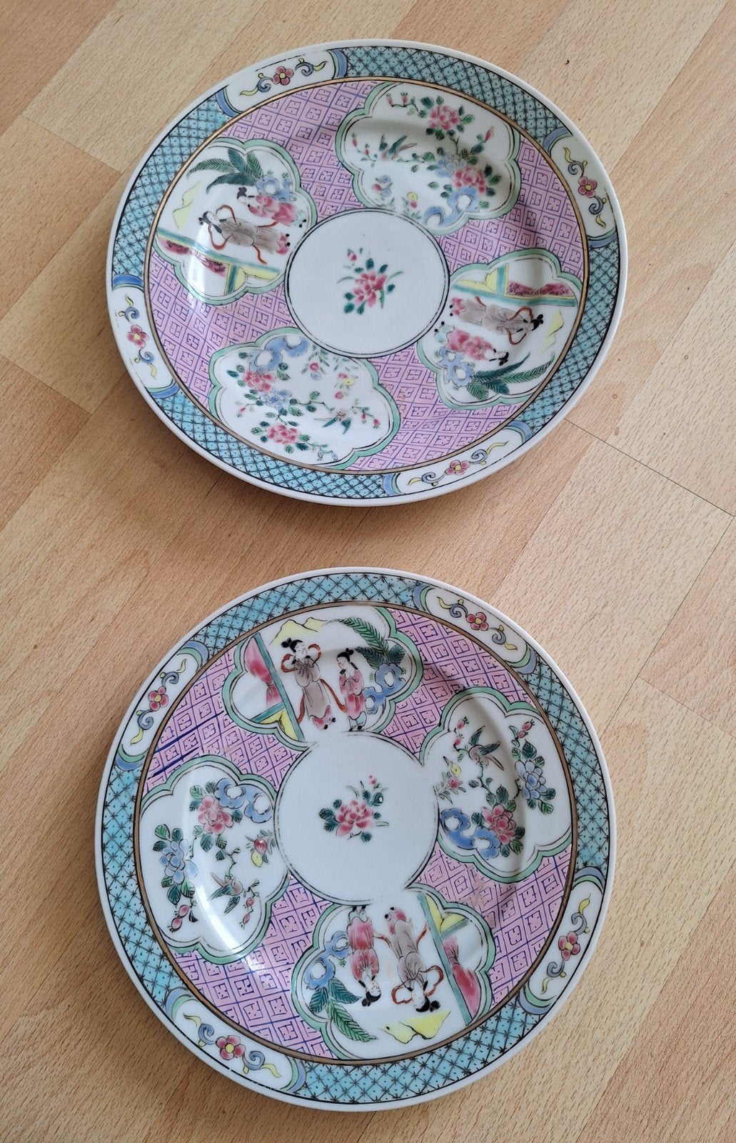 2 borden chinees decor famille rose. Samson Frankrijk, Antiek en Kunst, Antiek | Porselein, Ophalen of Verzenden