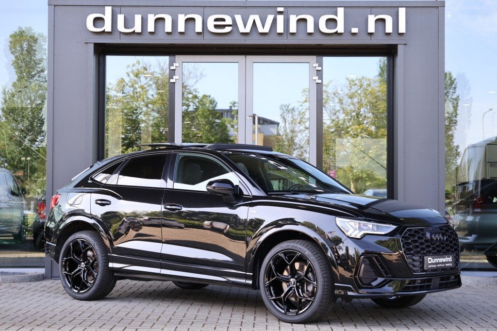 Audi Q3 45 TFSI e *S-LINE*PANO*LEDER*SONOS*MATRIX*KEYLESS*36, Auto's, Audi, Bedrijf, Q3, ABS, Hybride Elektrisch/Benzine, Coupé