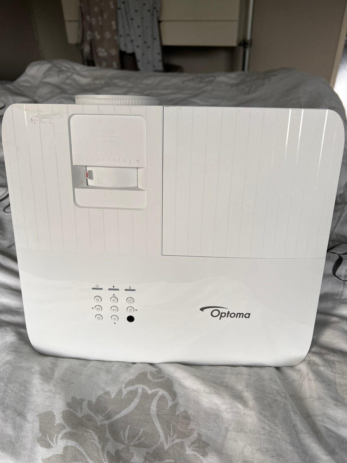 Optoma beamer 4k + automatisch scherm en extra nieuwe lamp, Ophalen, Overige technologieën, Zo goed als nieuw, Ultra HD (4K)