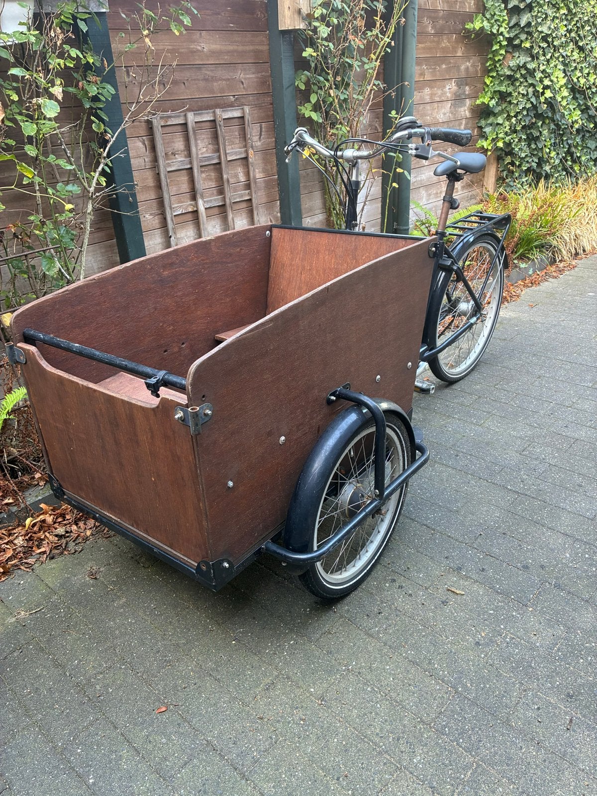Gebruikte bakfiets heeft opknapbeurtje nodig, Fietsen en Brommers, Gebruikt, Goederen, Trommelrem, Ophalen