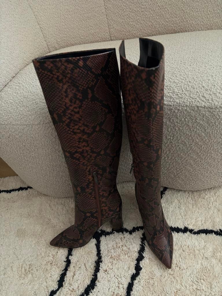 Guess snake knie hoge laarzen 38, Ophalen of Verzenden, Gedragen, Bruin, Hoge laarzen