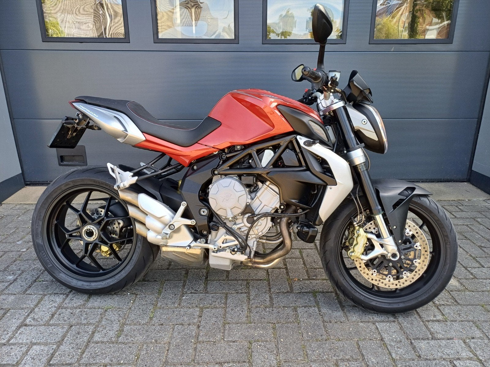 MV Agusta Brutale 800 2013 - Goed onderhouden, Motoren, Motoren | MV Agusta, Occasion, Particulier, 800 cc, Naked bike